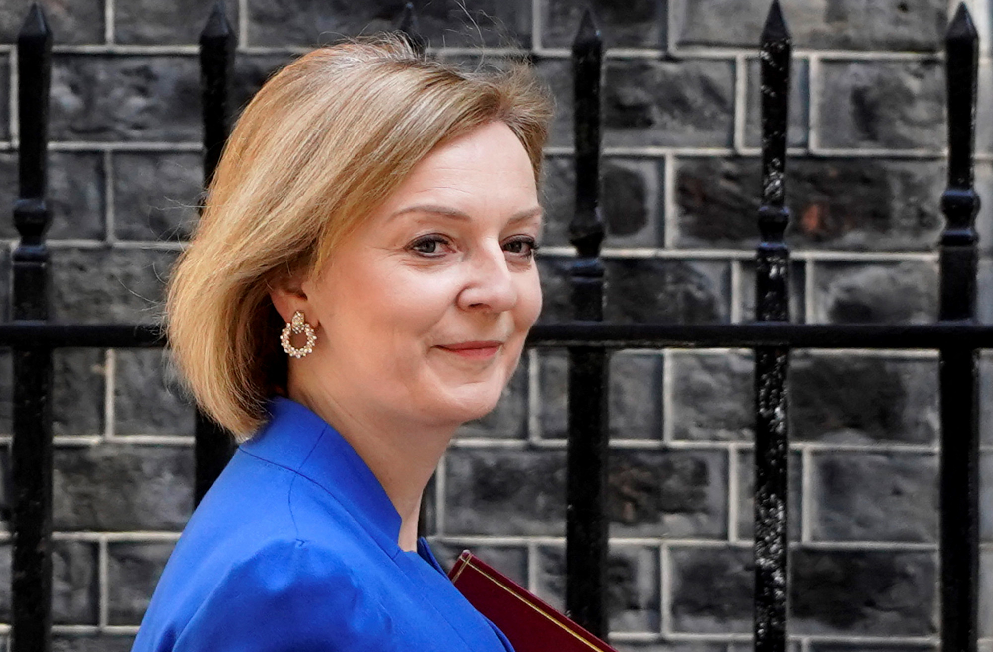 A közvélemény-kutatás alapján Liz Truss lehet a következő brit miniszterelnök