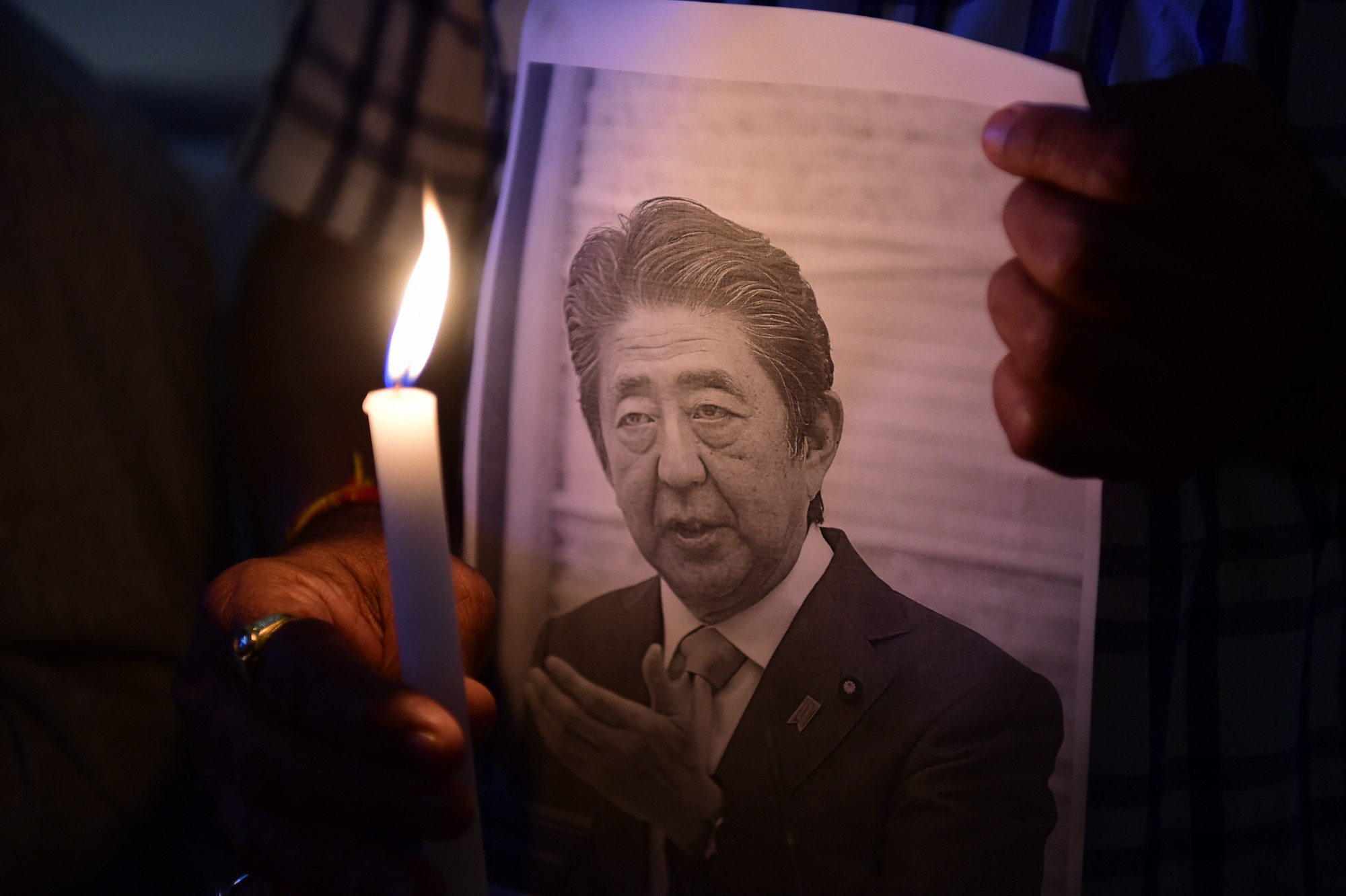 A japán rendőrség szerint sem volt rendben Abe Sinzó biztosítása