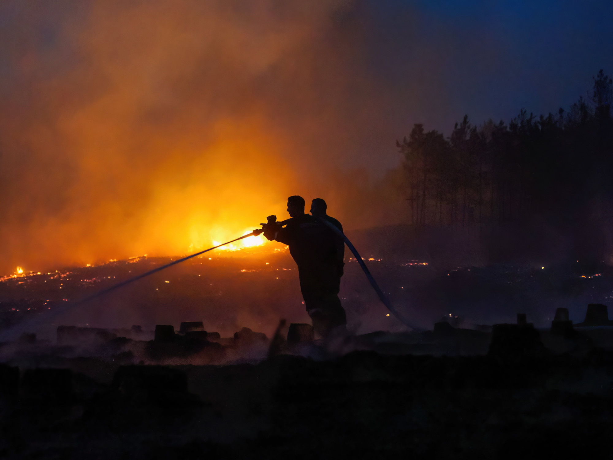 Önkéntes tűzoltók okoztak tüzeket Szlovákiában, hogy aztán elolthassák őket
