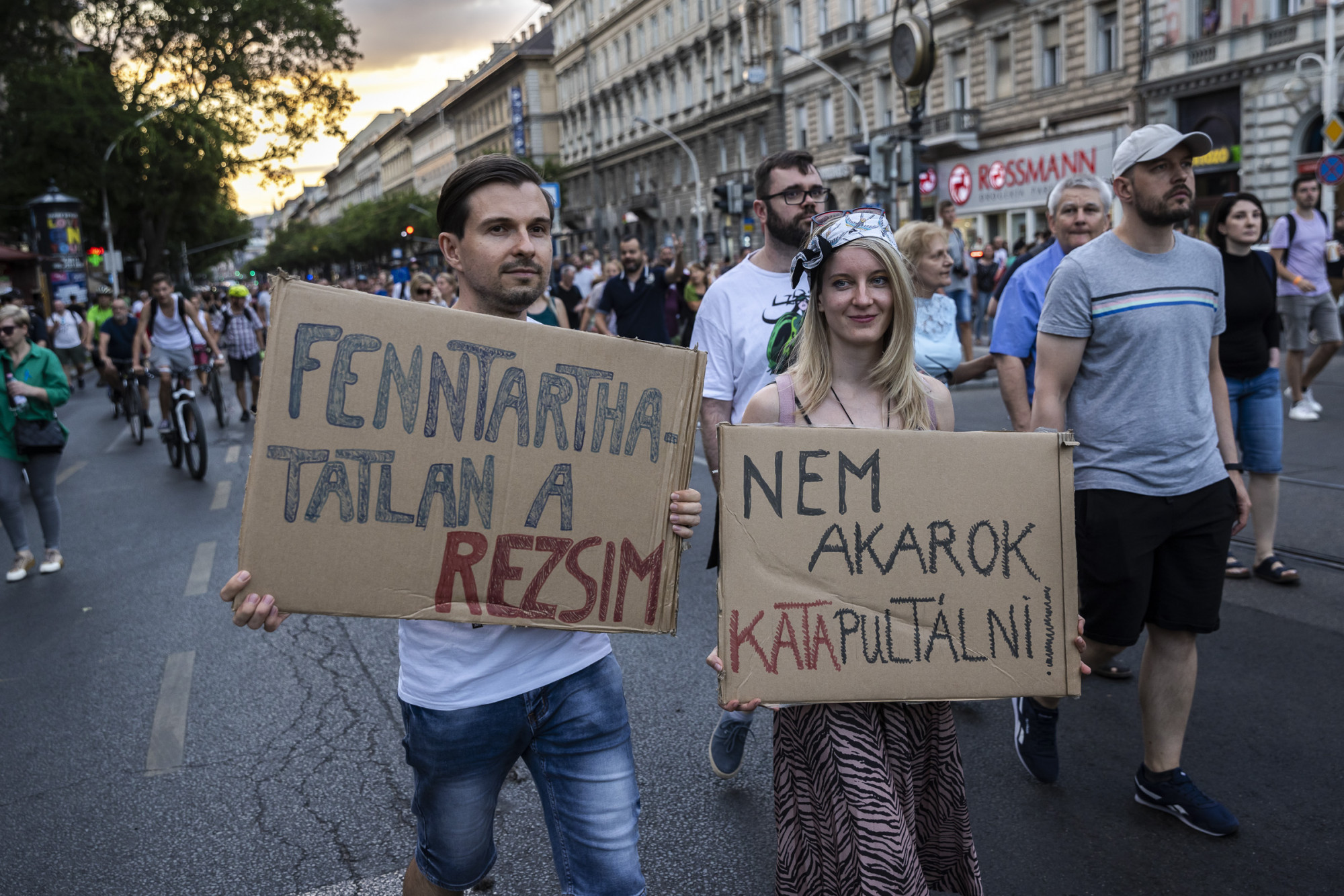 A Magyar Könyvelők Országos Egyesülete szerint hiba csúszott a katatörvénybe