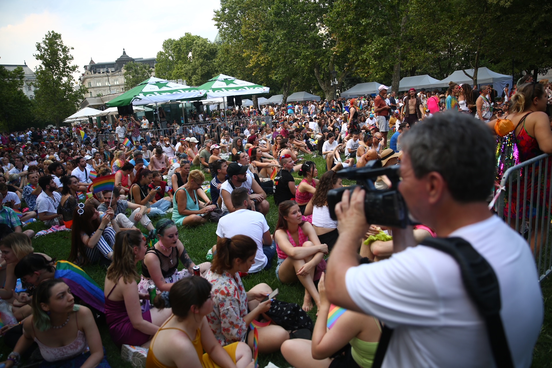 Több ezren voltak a rekordhőségben tartott 2022-es Budapest Pride-on