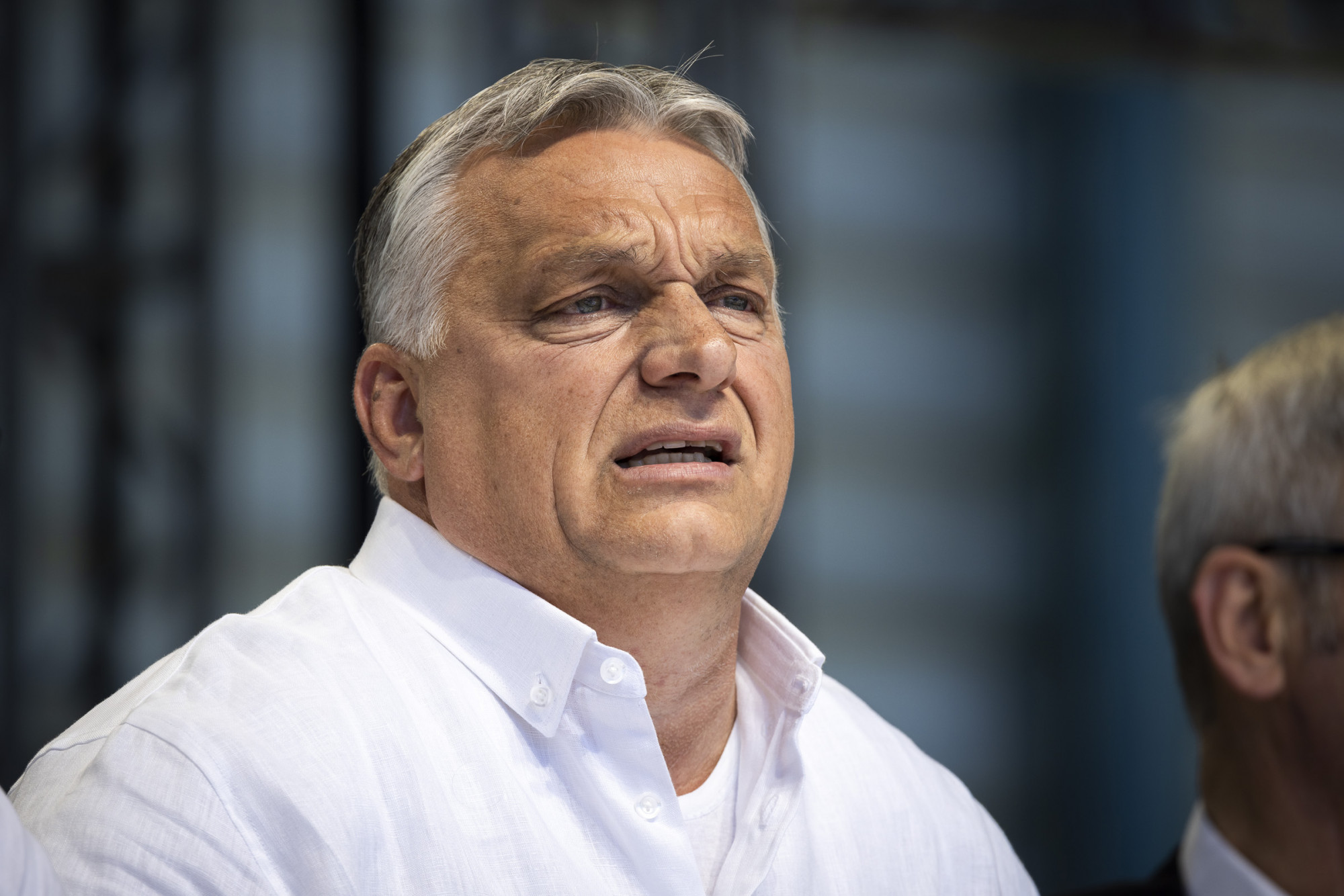 Csak a magyar kormány puhítaná az oroszokra kivetett szankciókat