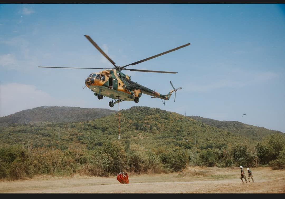 Tűzoltó helikoptereket küld Szlovéniába a Honvédség