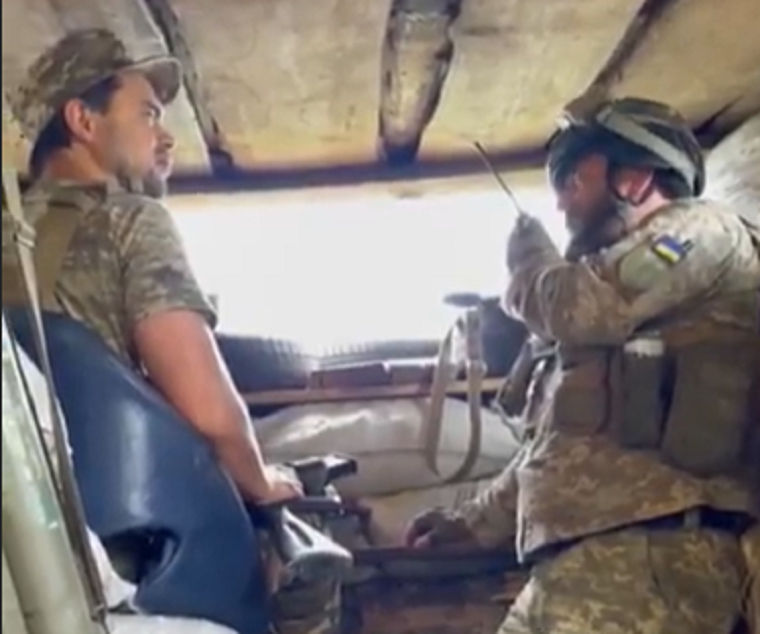 Kárpátaljai navajók: úgy használja az ukrán hadsereg a magyarul beszélő katonáinak szuperképességét, mint az amerikaiak a legendás kódbeszélők nyelvtudását