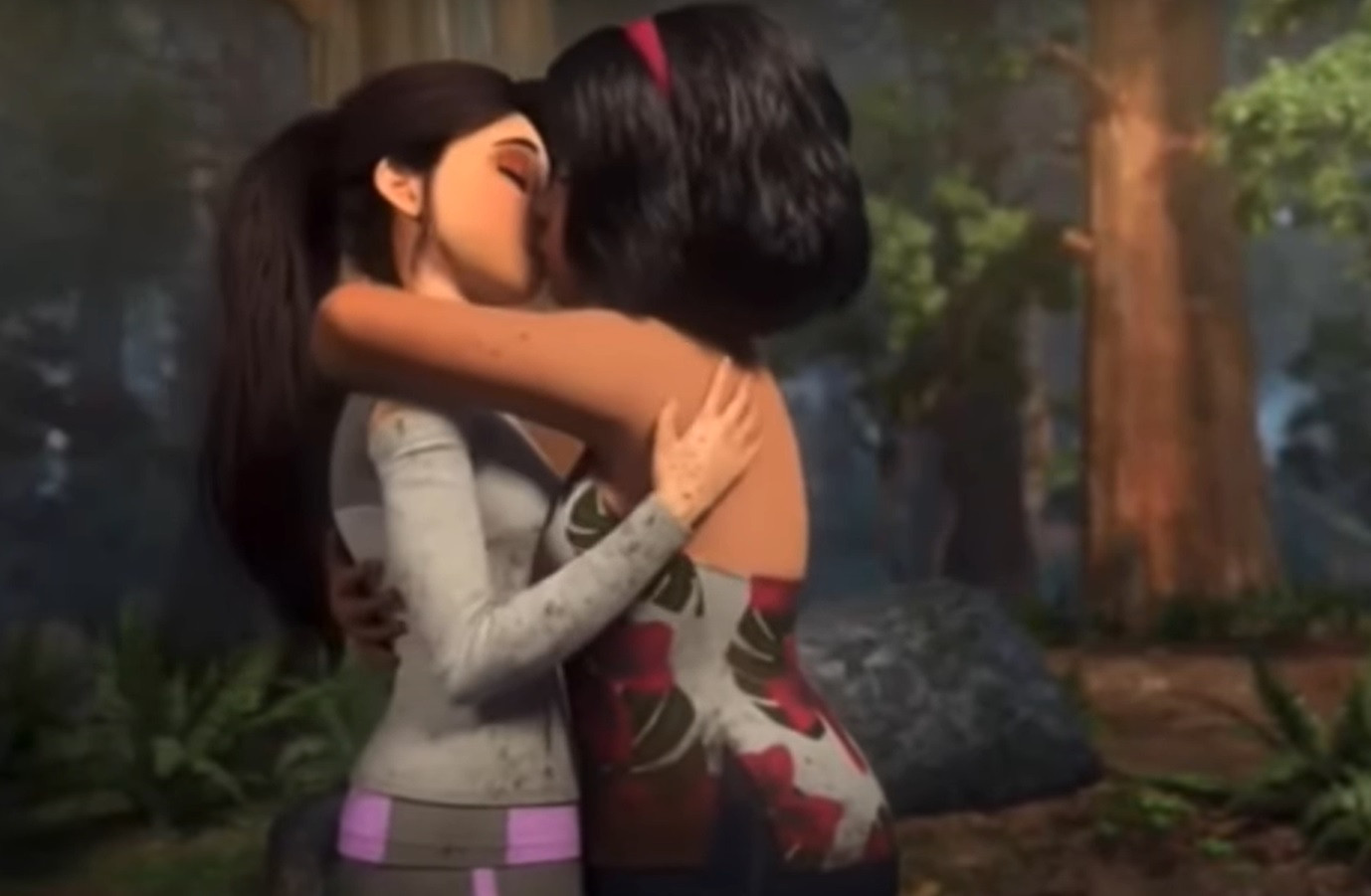 Netflixes mesét vizsgál a médiahatóság, mert egy jelenetben lányok csókolóznak