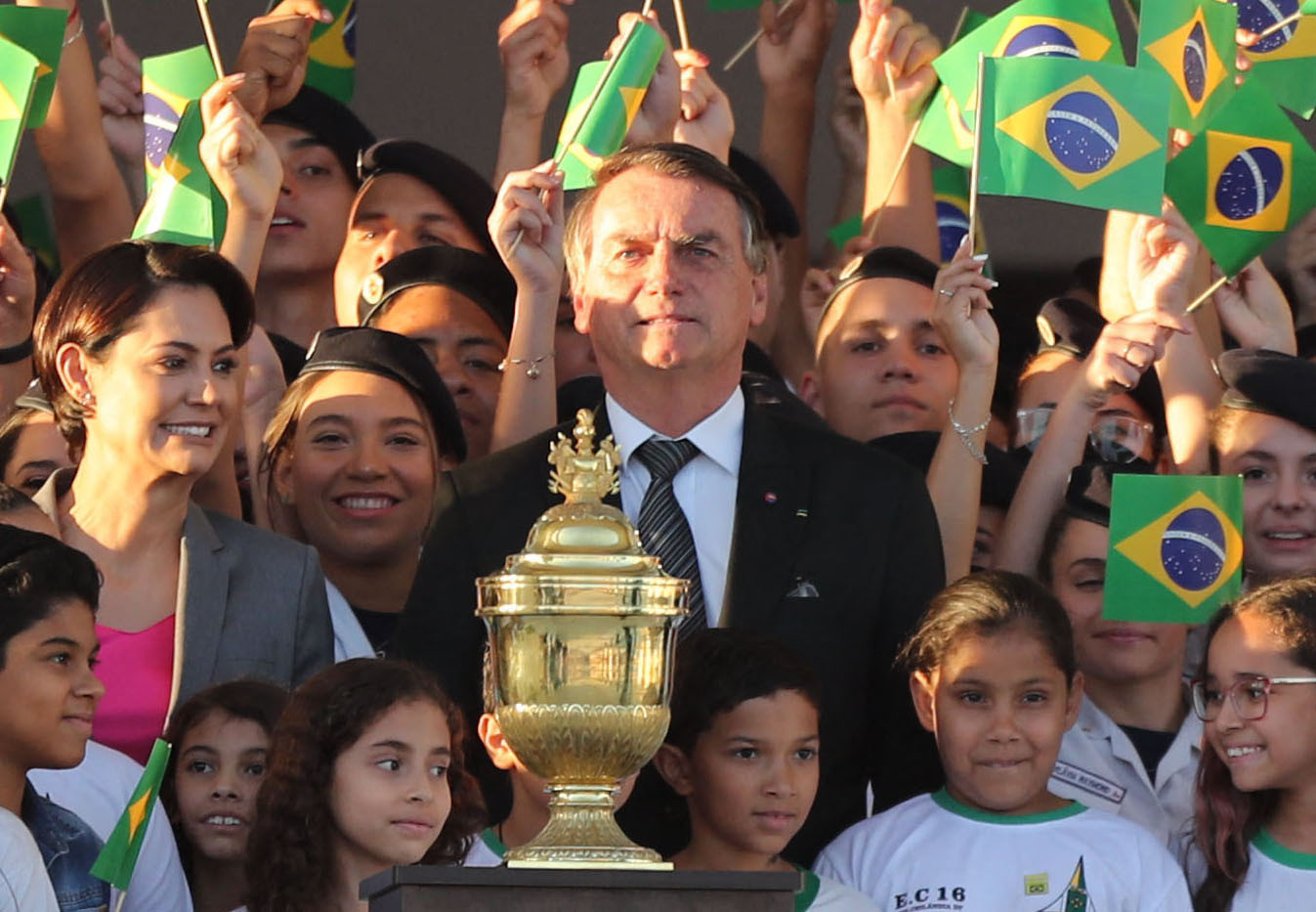 Bolsonaro ünnepélyesen fogadta Brazília első császárának szívét