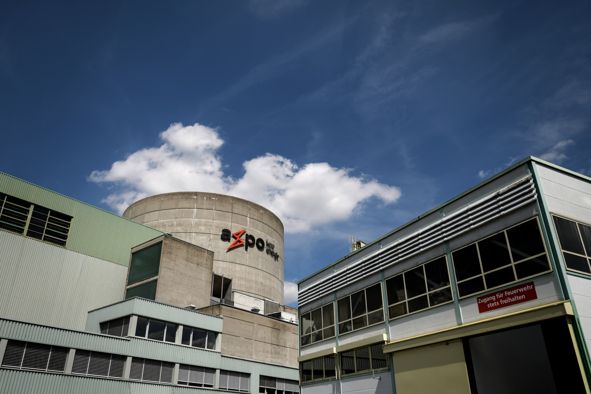A svájciak mégsem szeretnének szakítani az atomenergiával