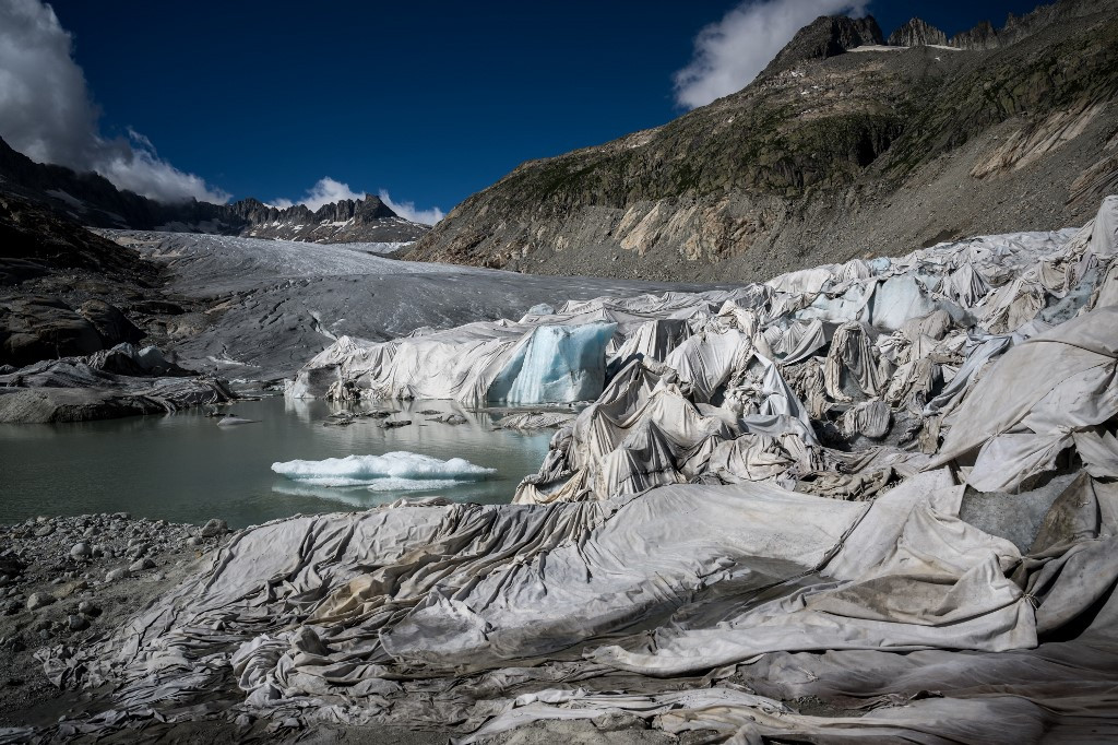 Elképesztő ábra mutatja, hogy mennyire felgyorsult idén a svájci gleccserek olvadása