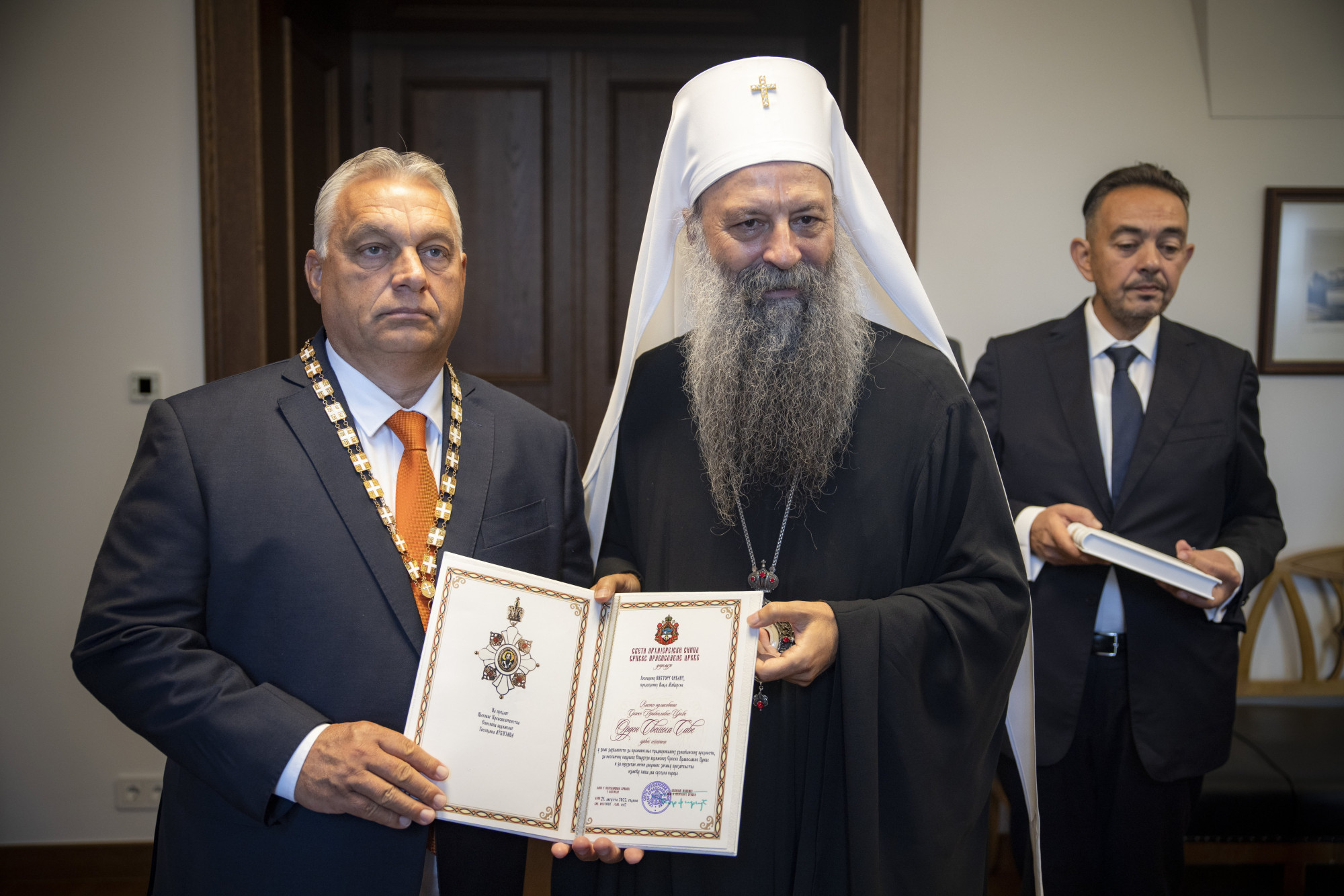 Kitüntette Orbán Viktort a szerb ortodox pátriárka