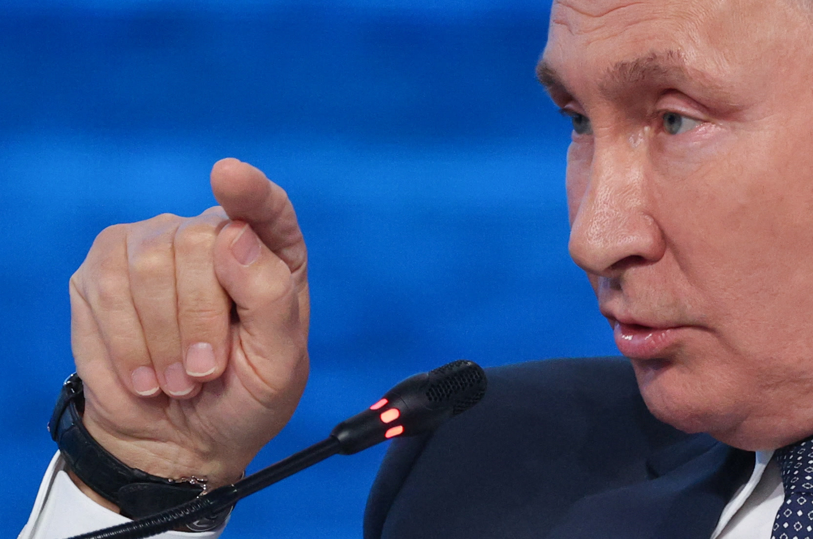 Putyinnak fenntartásai vannak a brit demokráciával szemben