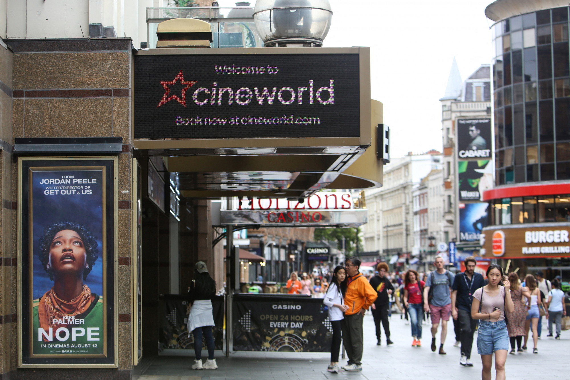 Csődvédelemhez folyamodik a Cinema City anyavállalata, a Cineworld