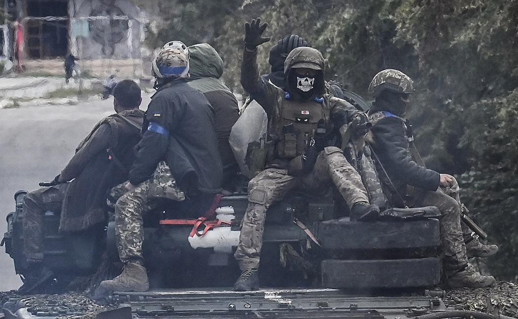 Rácz András: A harkivi áttöréssel Ukrajna csatát nyert ugyan, de háborút még nem