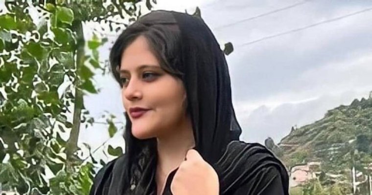 Mahsza Amini, az iráni hatóságok által meggyilkolt nő kapta a Szaharov-díjat