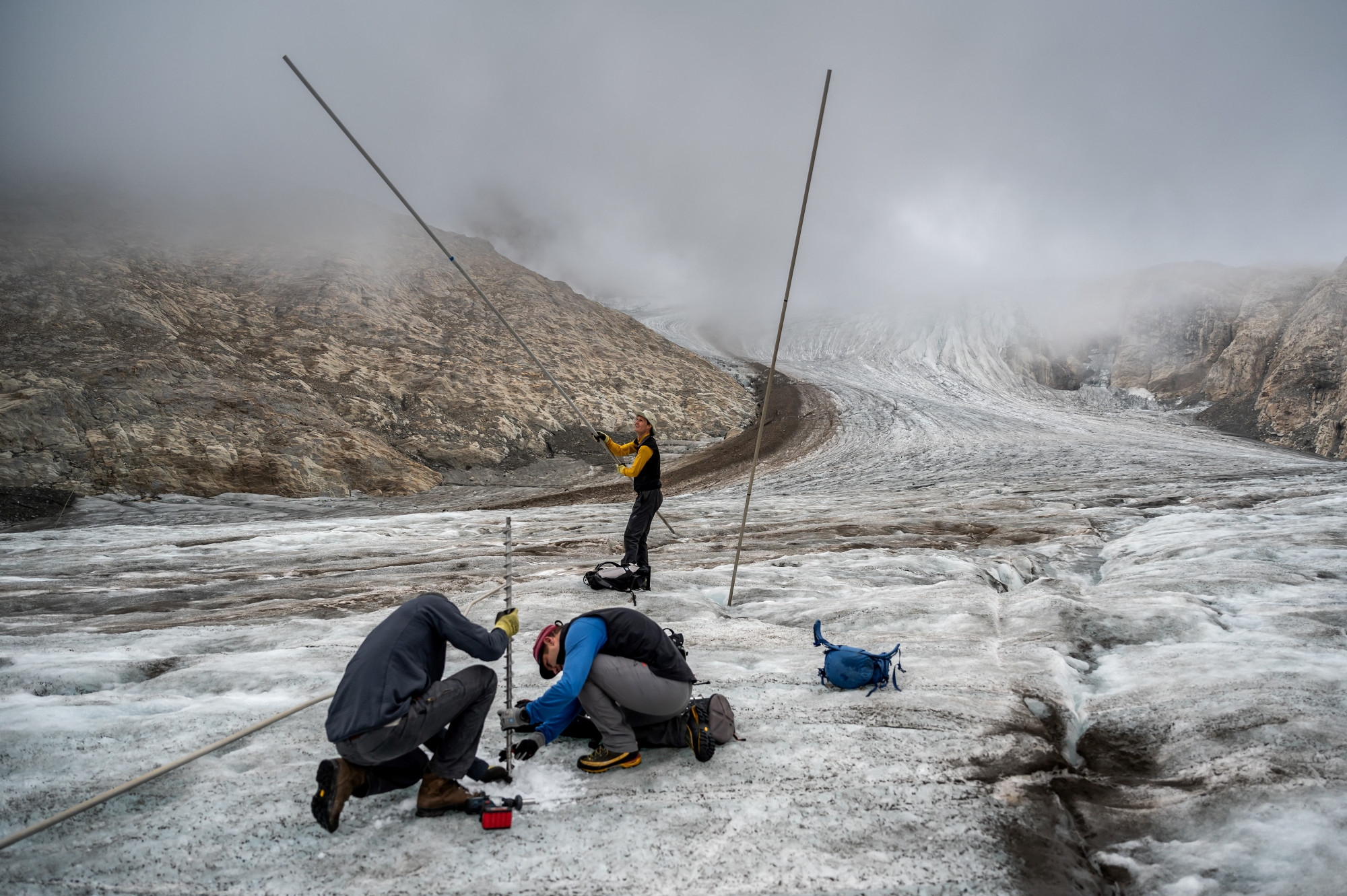Svájcban gleccserek tűntek el örökre az olvadás miatt, de előkerült egy évtizedekkel ezelőtt eltűnt repülő