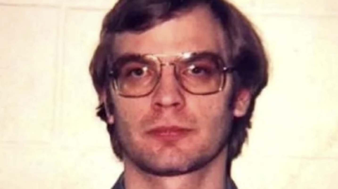 Jeffrey Dahmer és a hírhedt börtönszemüveg