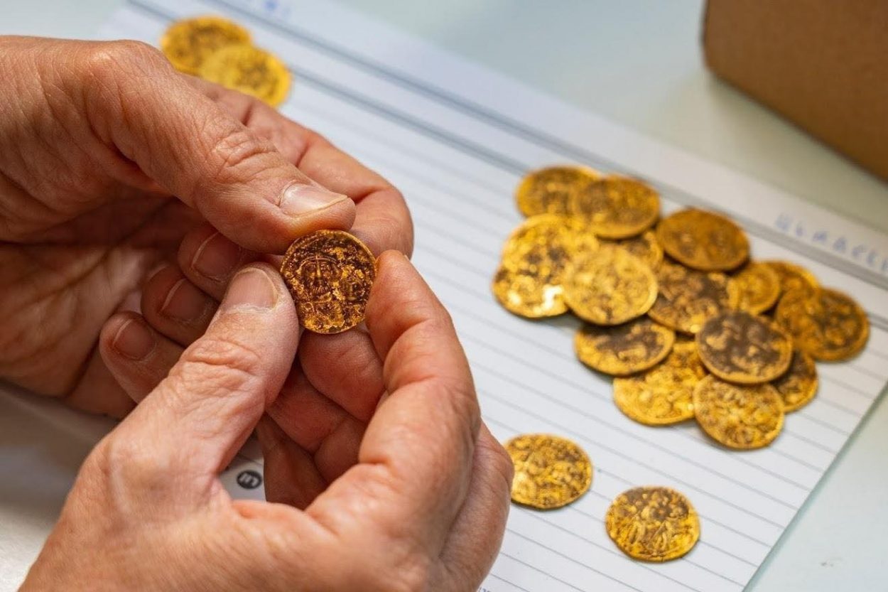1400 éves aranykincs került elő Izraelben