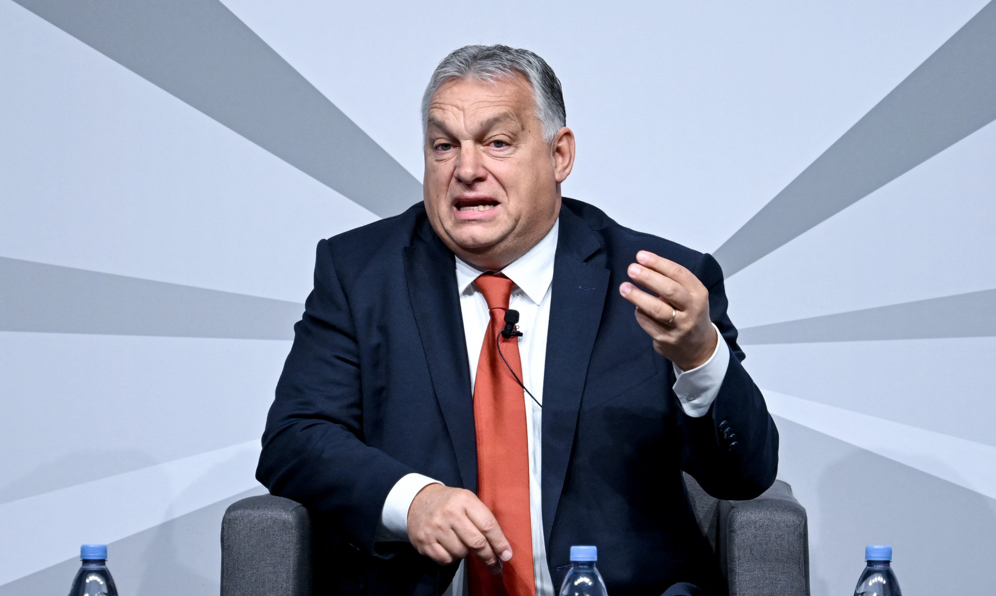 Nem sikerült megállapodni a gázársapkáról az EU-csúcson, de Orbán szerint „sikeresen elhárítottuk a veszélyt”