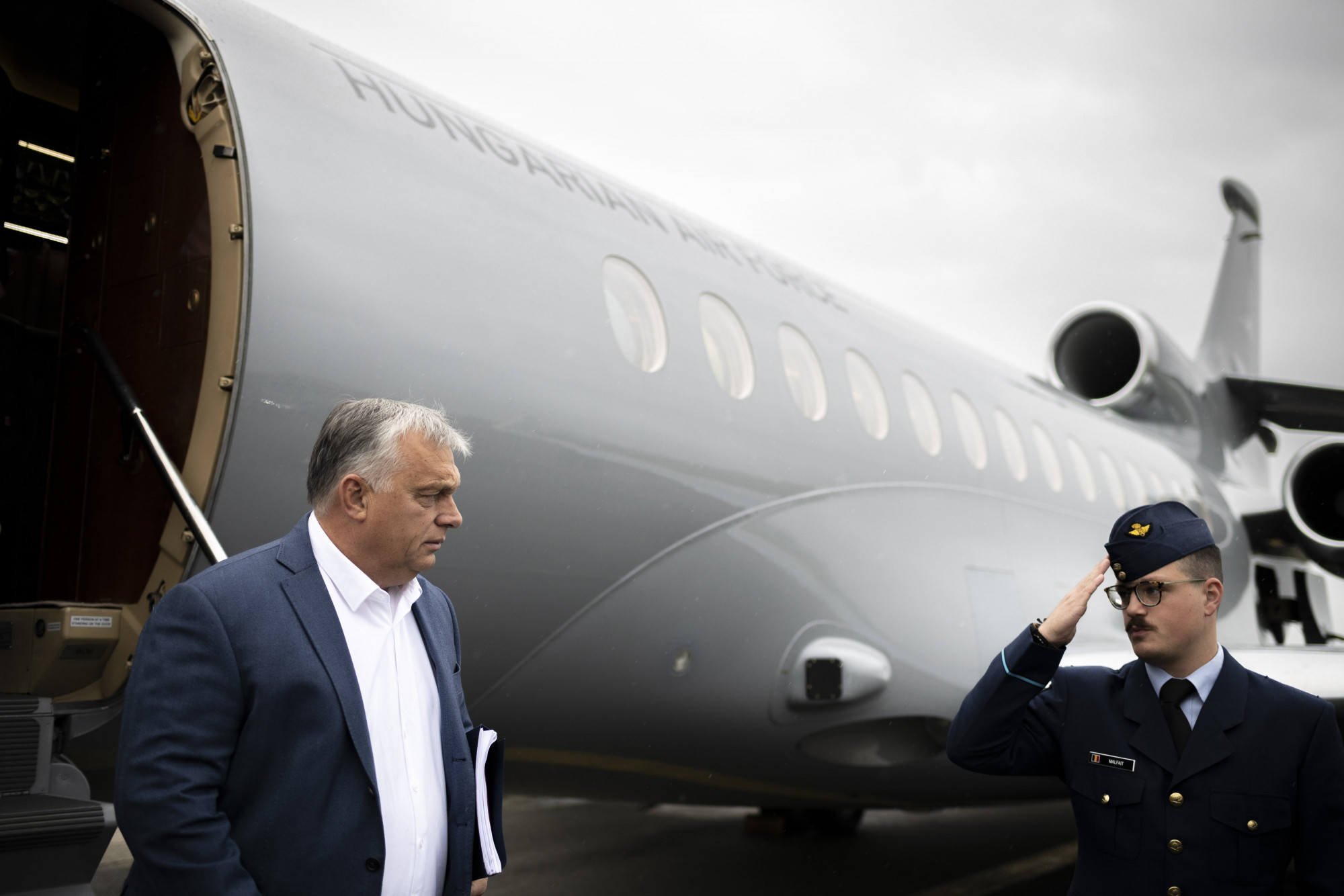 Pont akkor járt Rómában a kormányzati luxusgép, amikor Orbán és a felesége