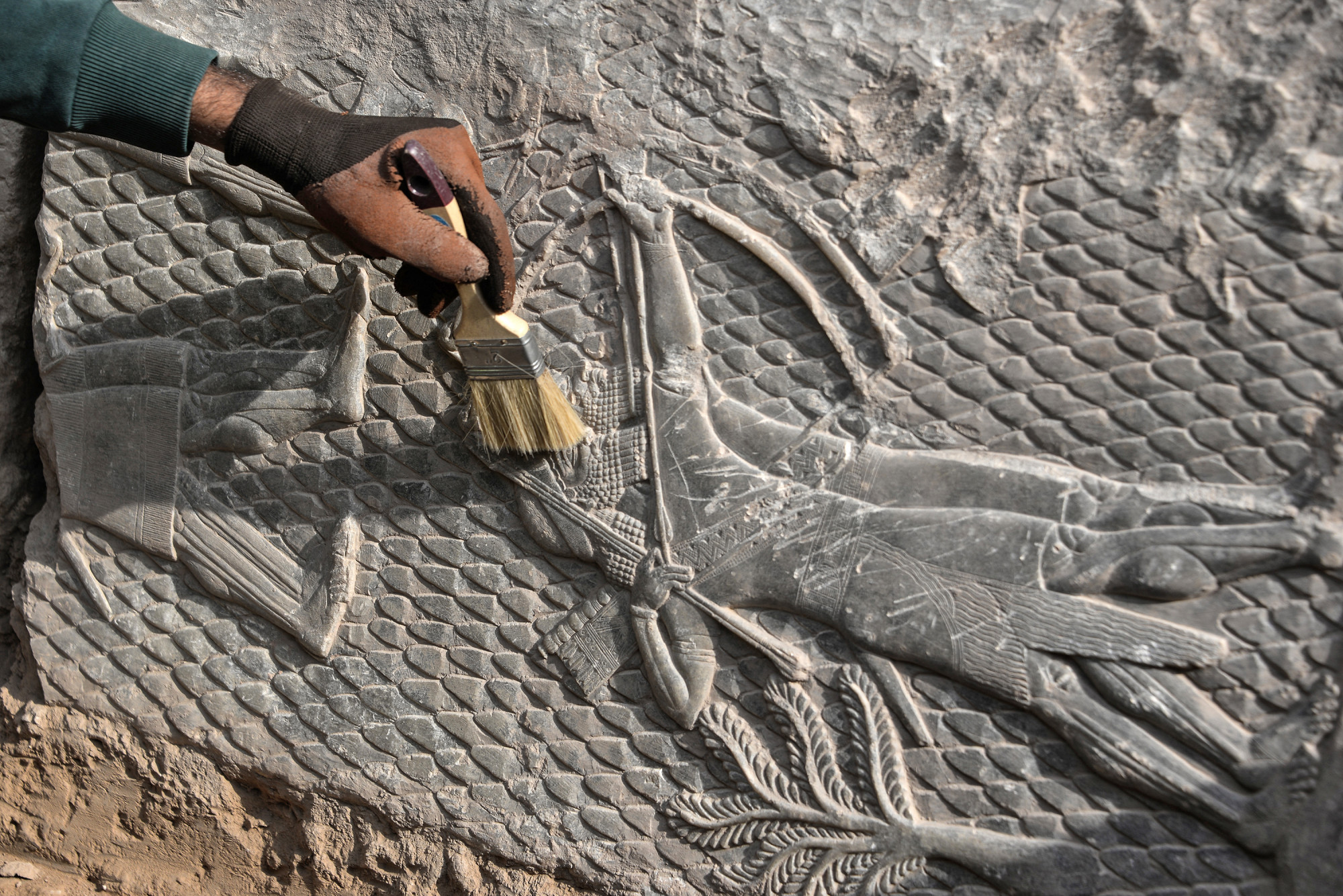 Különleges, 2700 éves sziklarajzokra bukkantak az ISIS által ledózerolt ninivei városkapu felújítása közben