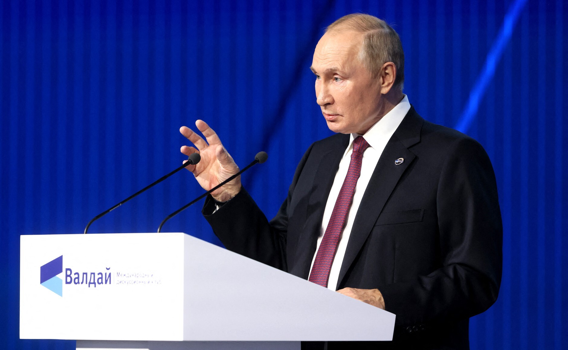 Putyin szerint a II. világháború óta a legveszélyesebb évtized előtt áll a világ