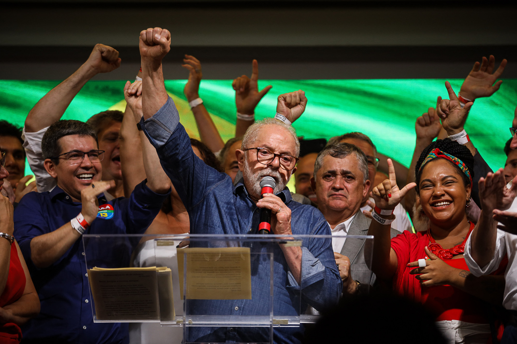 Lula örül a választási győzelemnek, de aggódik is amiatt, hogy Bolsonaro még nem ismerte el a vereséget