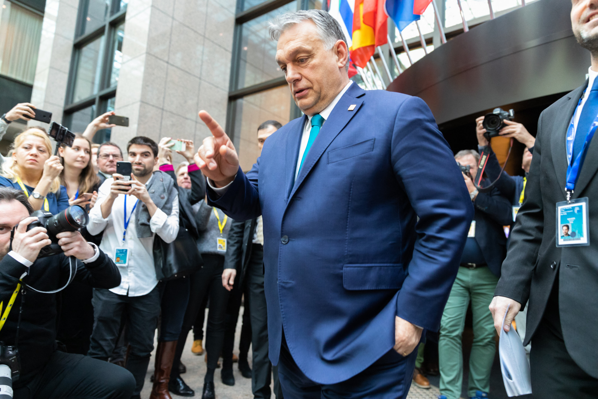 Orbán, Varga és Szijjártó is próbálja tagadni a kedd délelőtti európai vétót