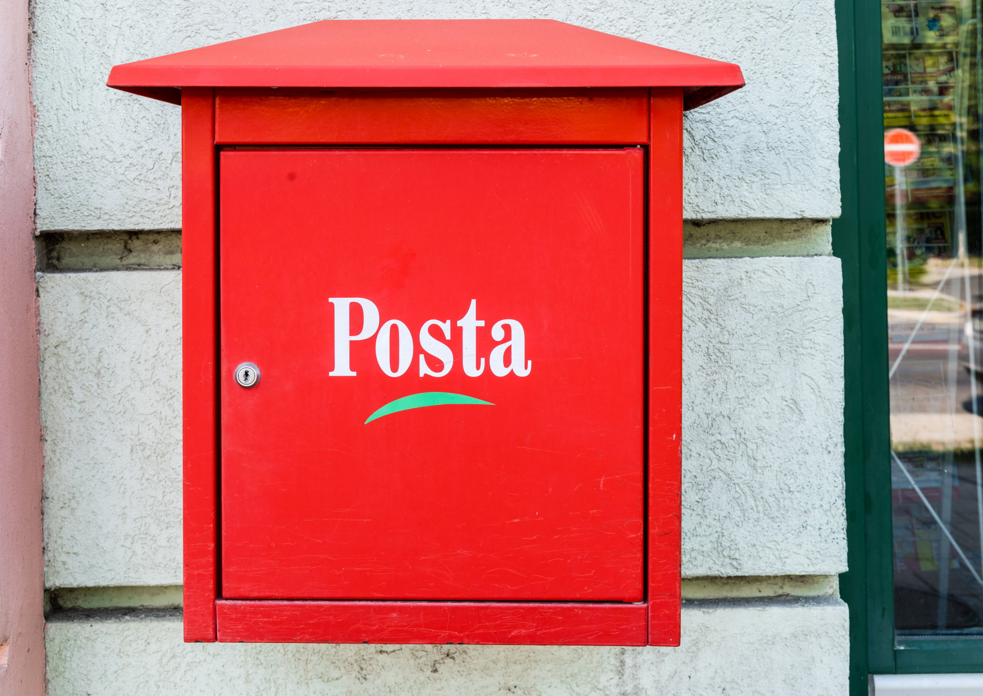 Mégsem lesz csoportos létszámleépítés a Magyar Postánál