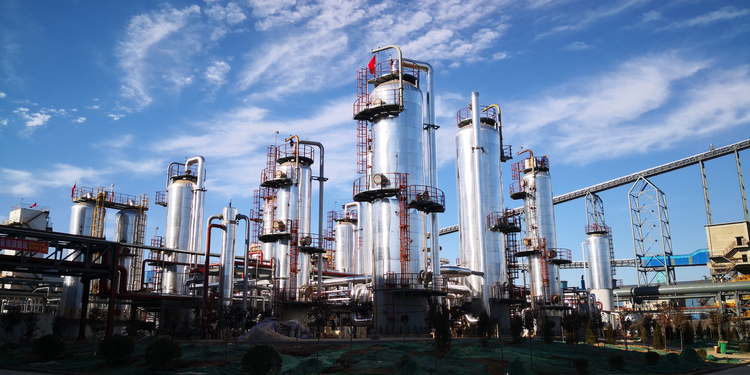 Szén-dioxid-zabáló metanolgyár nyílt Kínában