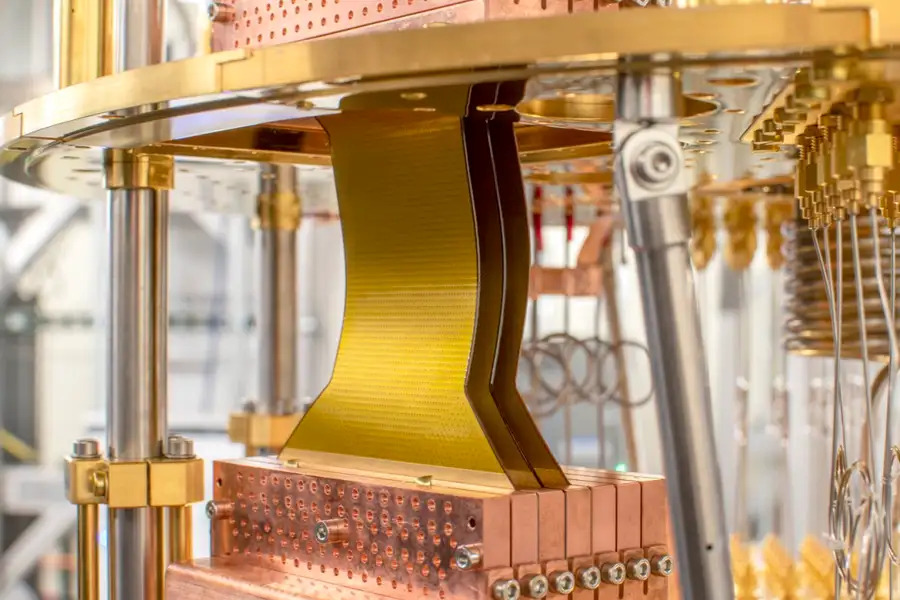 Az IBM megépítette a világ legnagyobb, 433 qubites kvantumszámítógépét