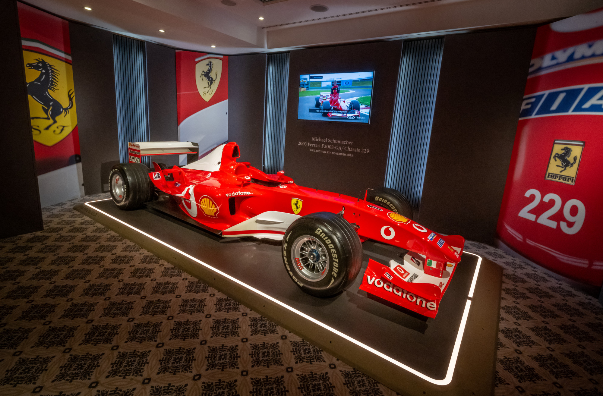 5,3 milliárd forintért vették meg Schumacher Ferrariját