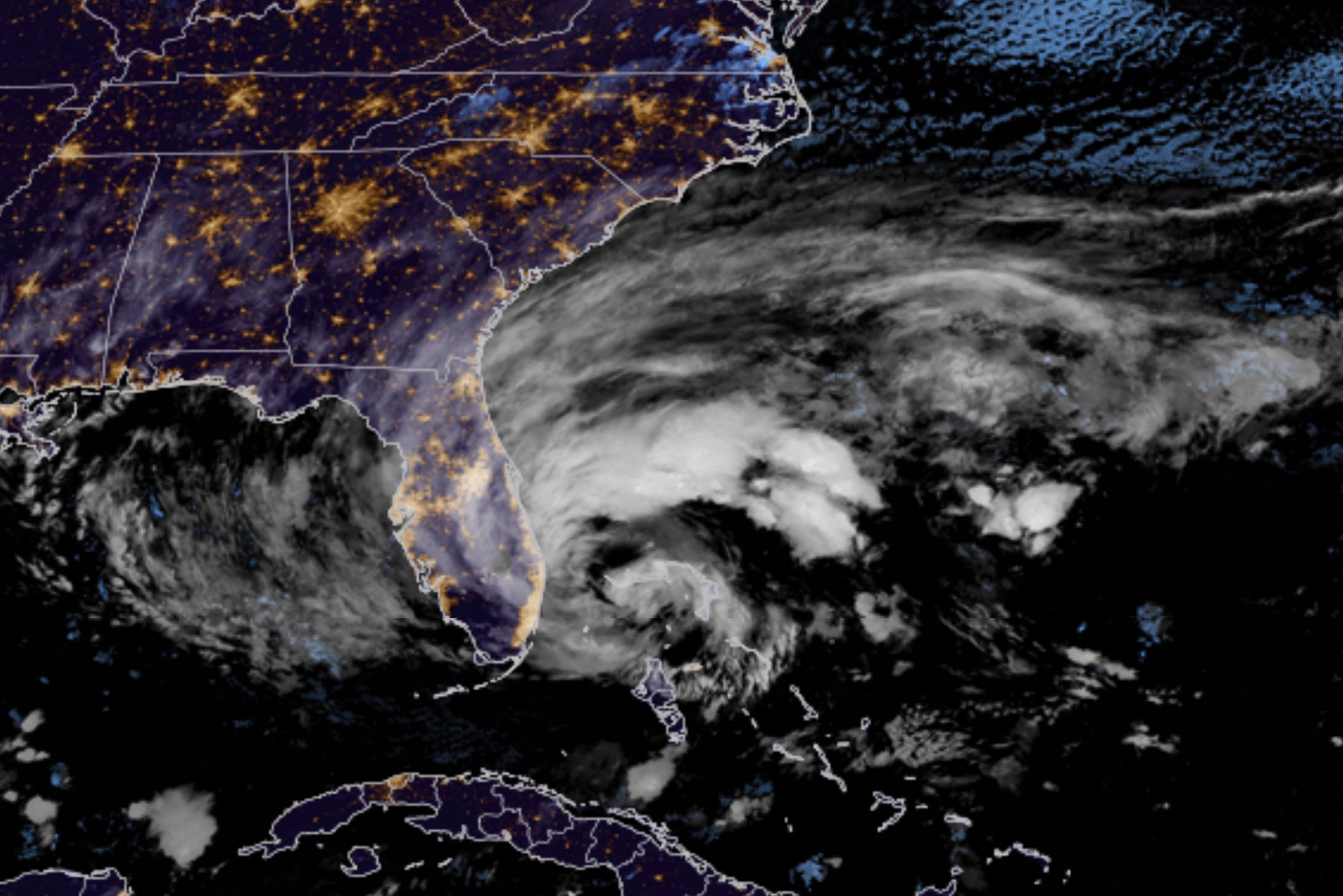 Floridához közelít a Nicole hurrikán