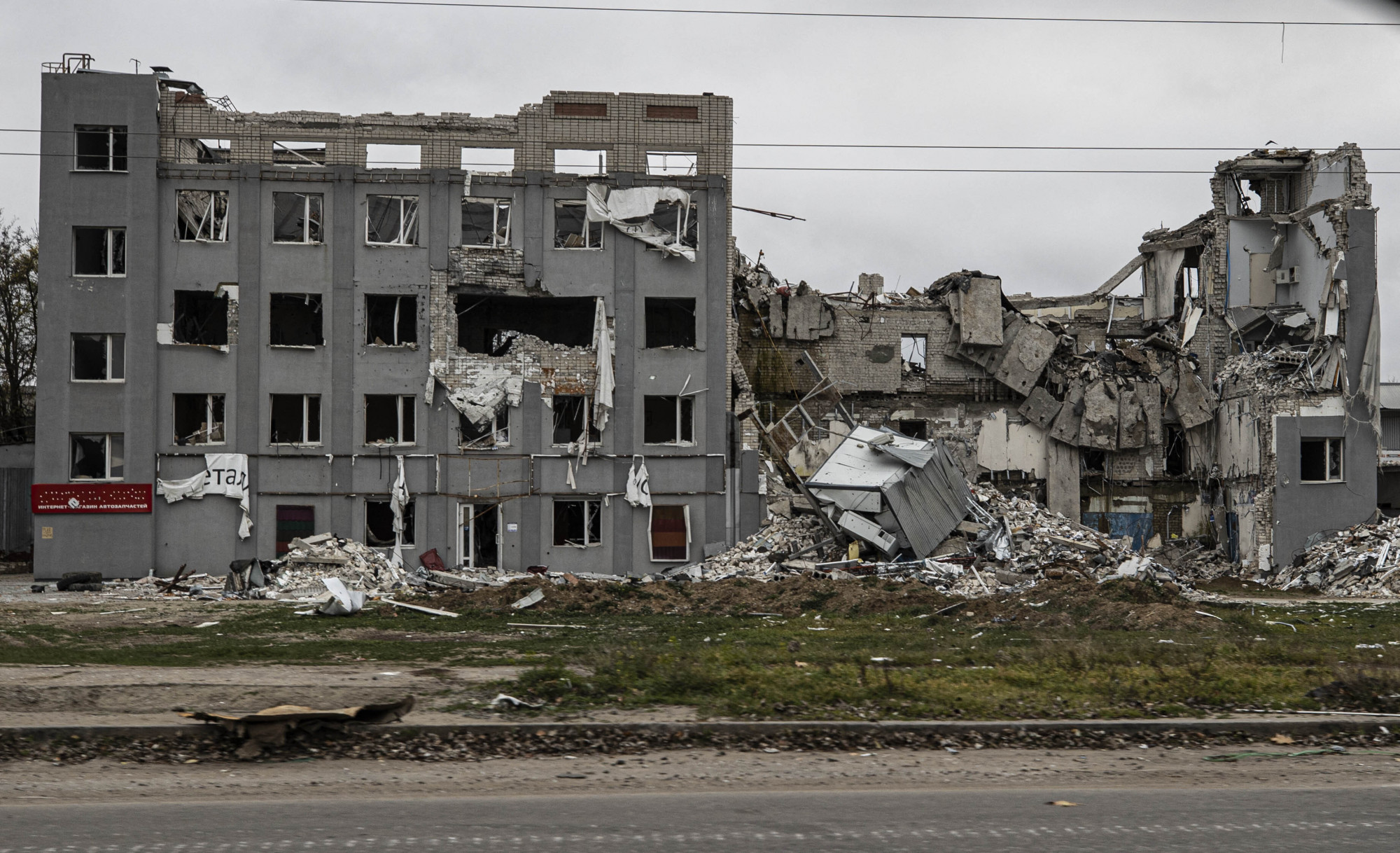 Már több mint 400 háborús bűncselekményt dokumentáltak az ukránok Herszonban