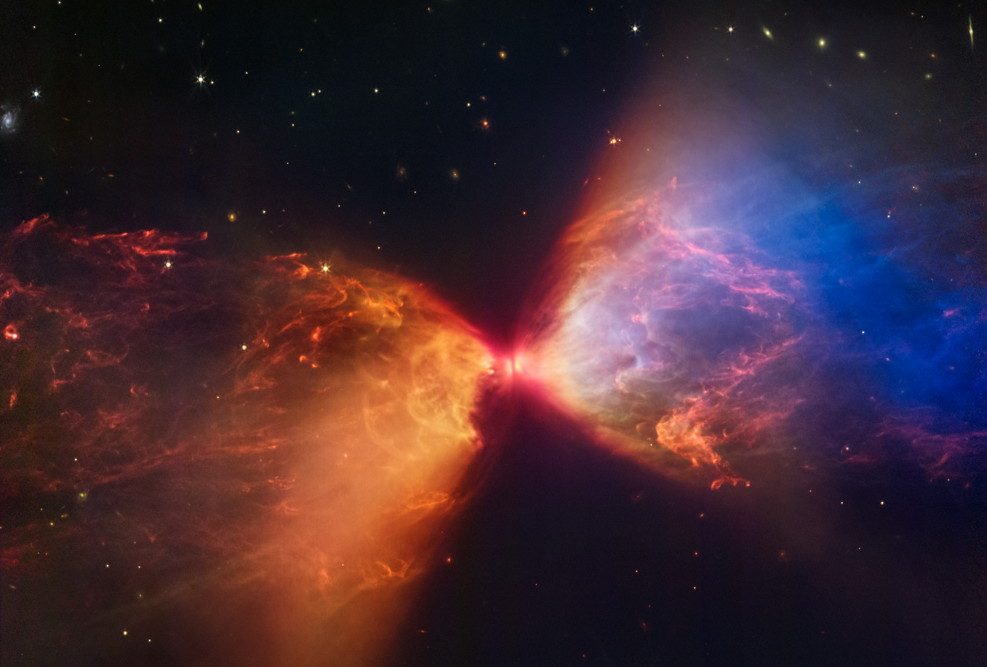 Kozmikus homokórára emlékeztető csillagszületést örökített meg a James Webb űrtávcső