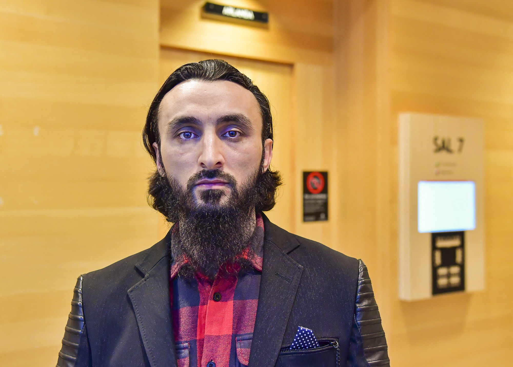 Megöltek egy csecsen bloggert Svédországban, miután rendszeresen kritizálta a csecsenföldi vezetőt