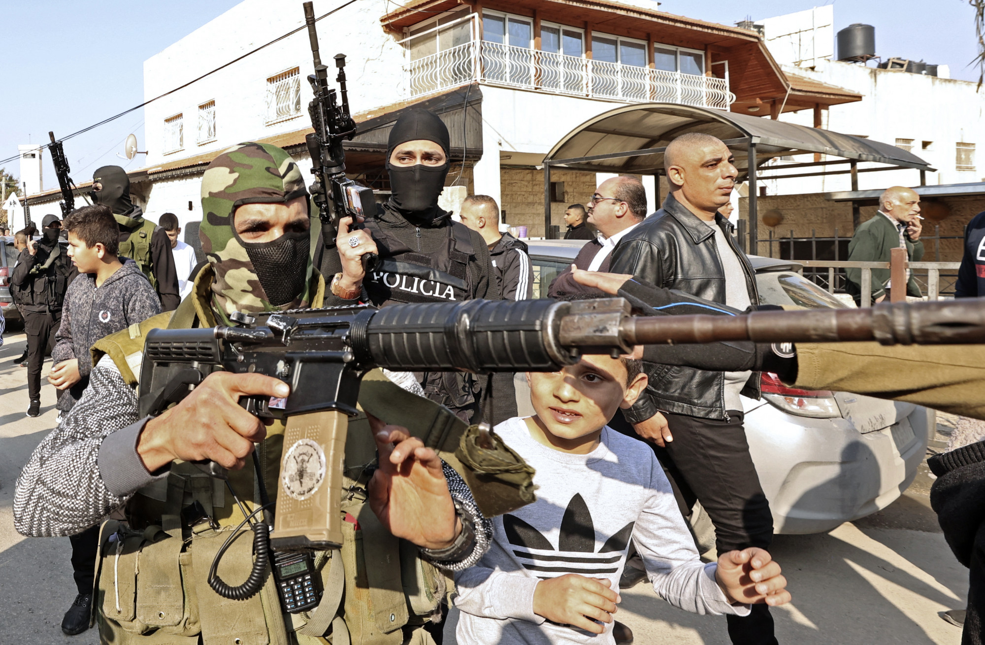 Izraeli katonák agyonlőttek egy 16 éves palesztin lányt Ciszjordániában