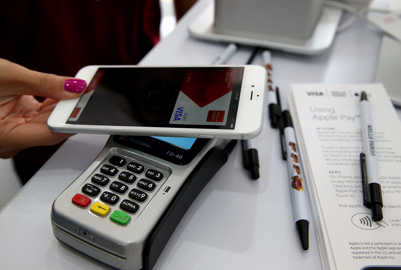 Nem elégedett a jegybank, a leghatározottabban felszólítja a bankokat, hogy kártalanítsák az Apple-ügyfeleket