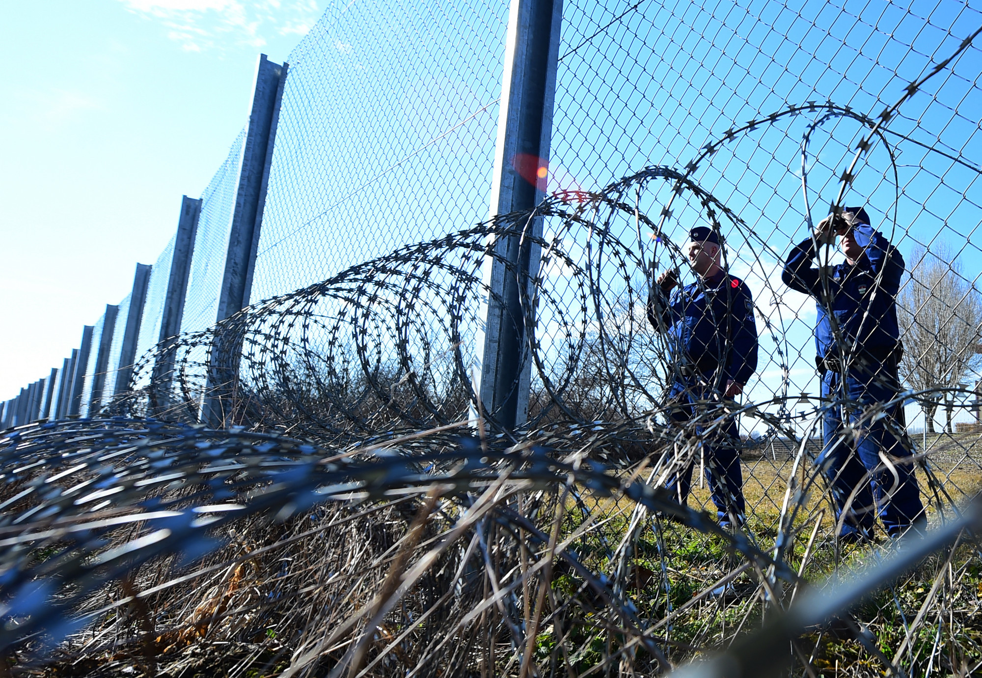 Lebontja a kormány a magyar-horvát határkerítést
