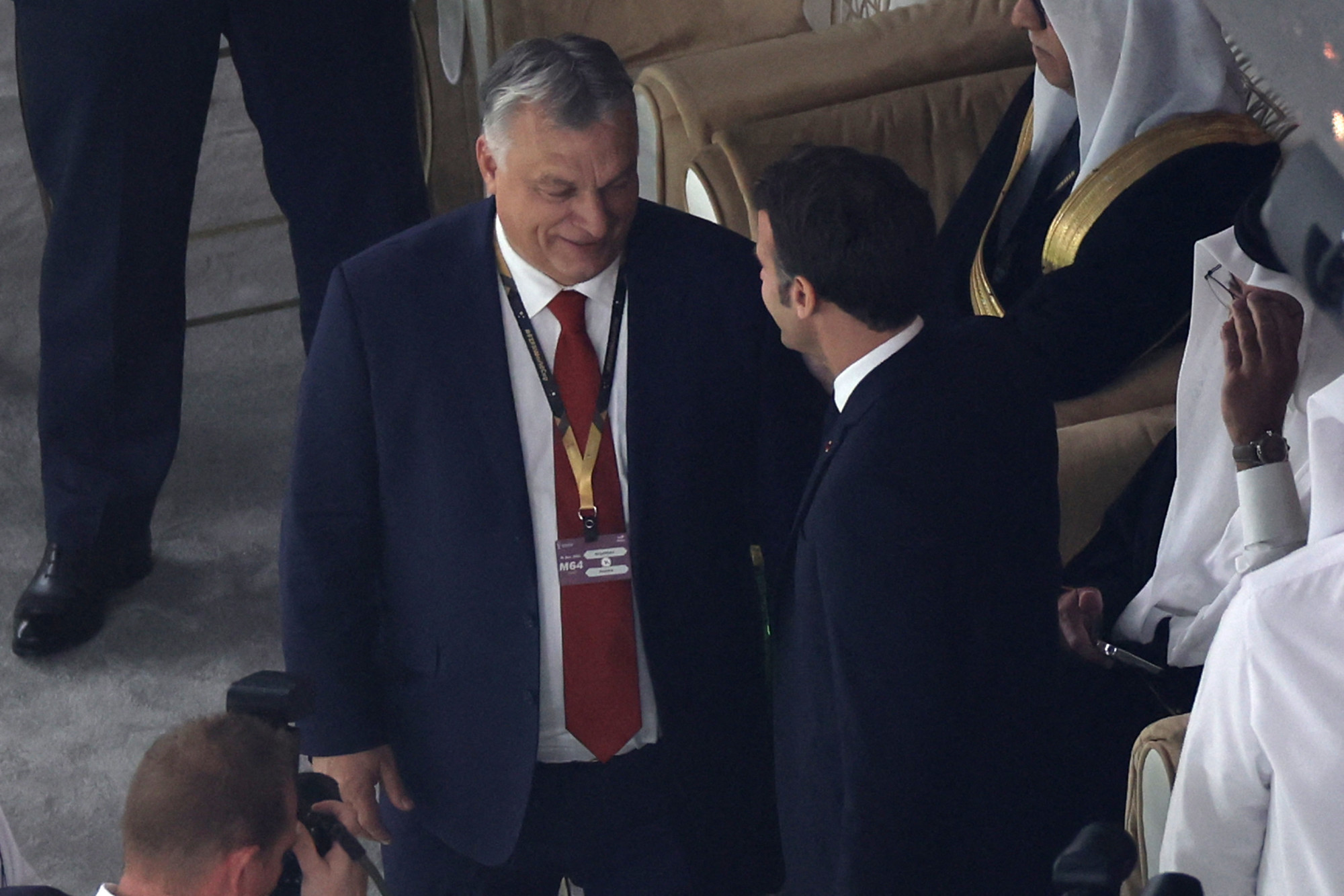 Orbán Viktort a VB előtti favoritja, a szerb válogatott lebőgéséről is kérdezték