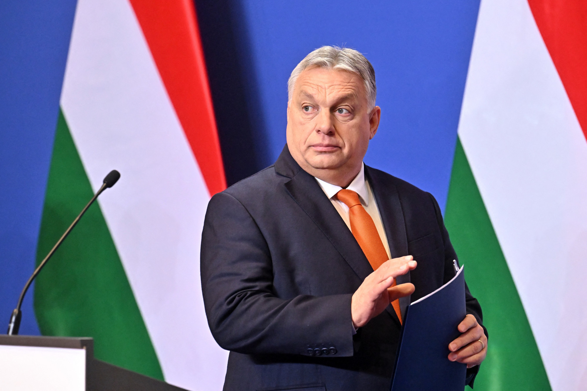 Rácz András: A béke, amiről Orbán Viktor beszél, az a tömegsír békéje