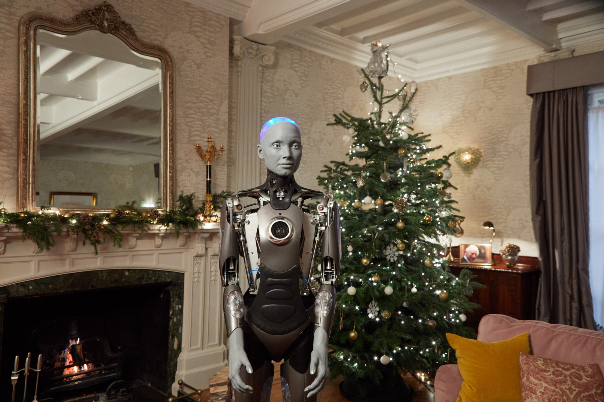Egy robotot eresztenek rá Károly király első karácsonyi beszédére a brit Channel 4-on