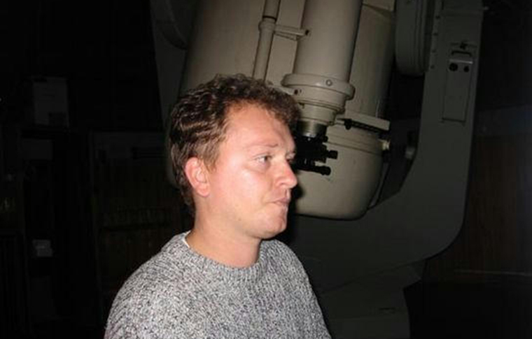 Az év embere a Qubitnél: Sárneczky Krisztián, aki felfedezte 2022 első üstökösét