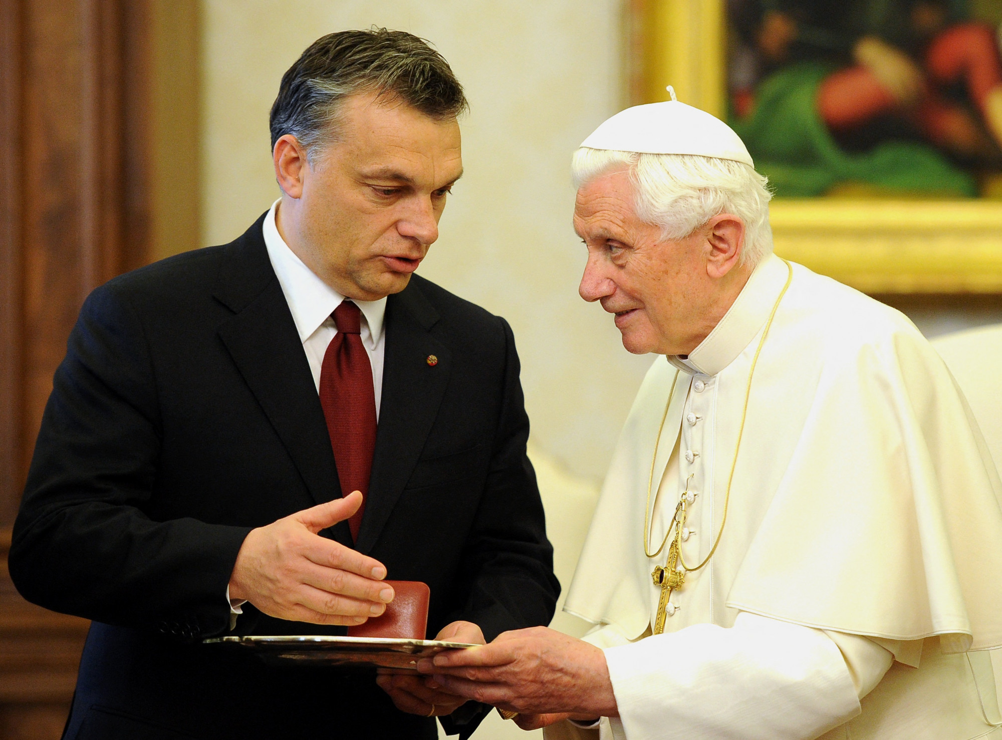 Orbán: XVI. Benedekkel folytatott beszélgetéseink erős befolyást gyakoroltak nézeteimre