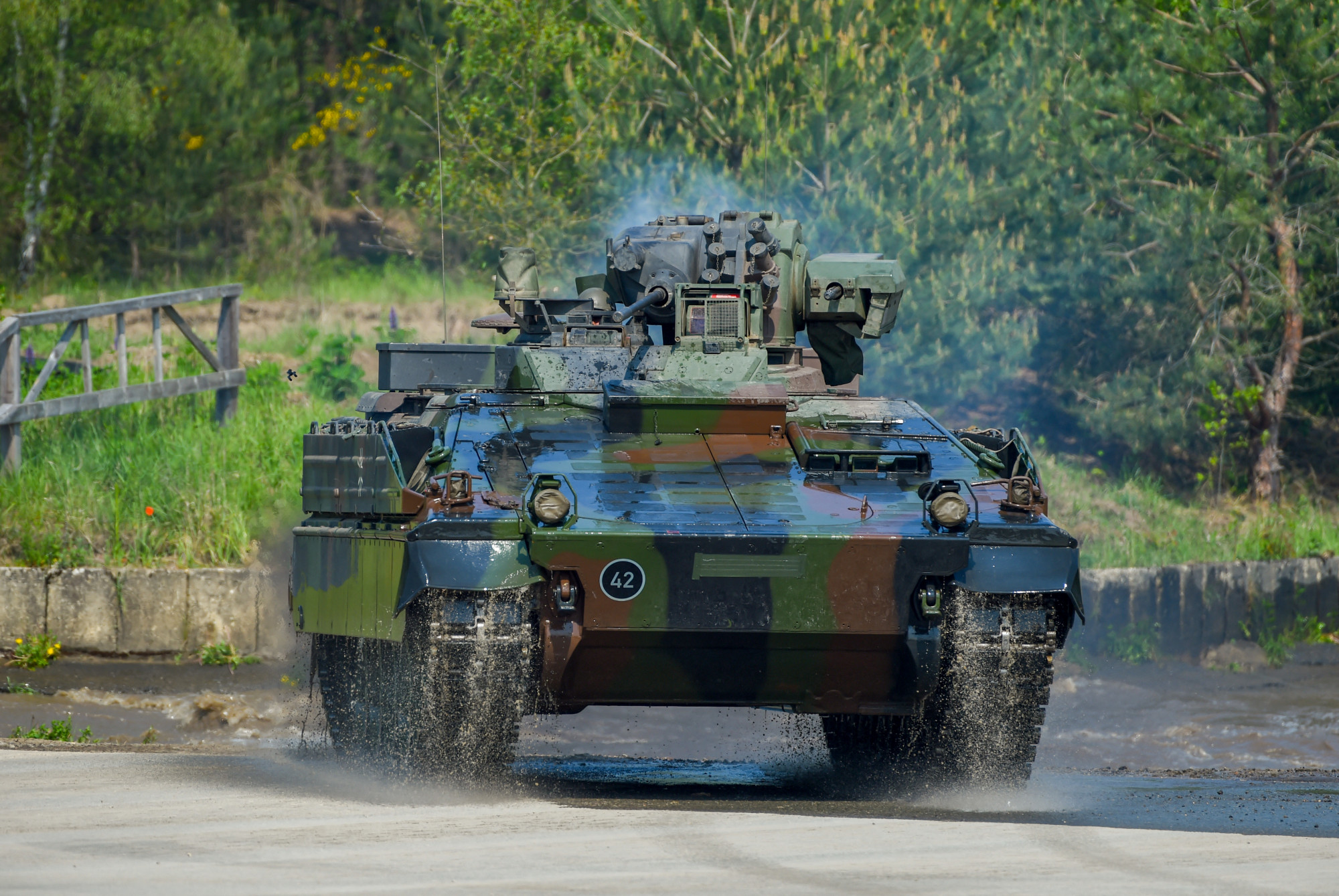 Egyre valószínűbb, hogy a német kormány mégis küldhet harckocsikat Ukrajnának