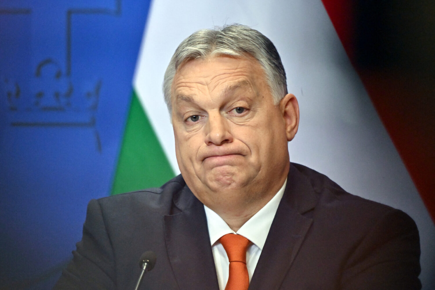 Orbán Sztálin kedvenc propaganda-kifejezésével üzent Brüsszelből