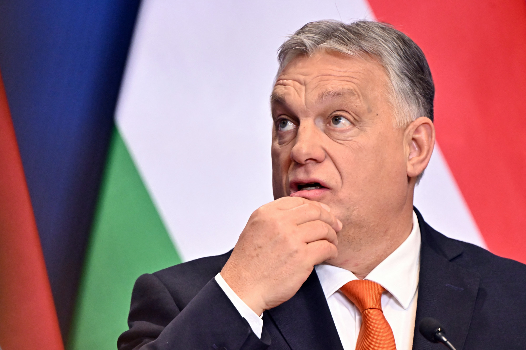 Az amerikai nagykövet feltette a kérdést: mégis hogyan szolgálja magyarokat az, hogy a kormány orosz oligarchákat véd?