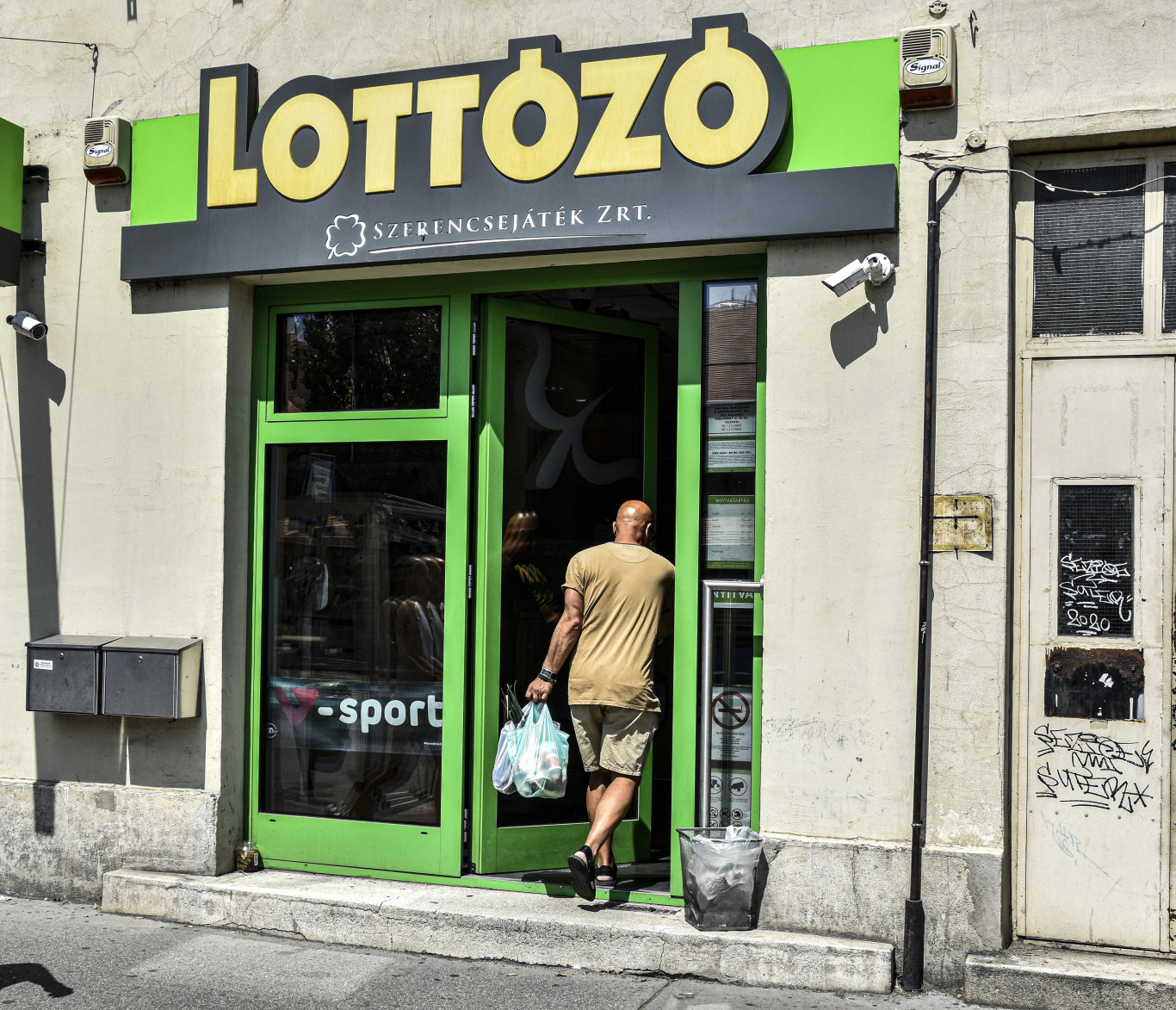 Kétmilliárdot nyert a Hatoslottón, hónapok óta nem veszi fel a nyereményt
