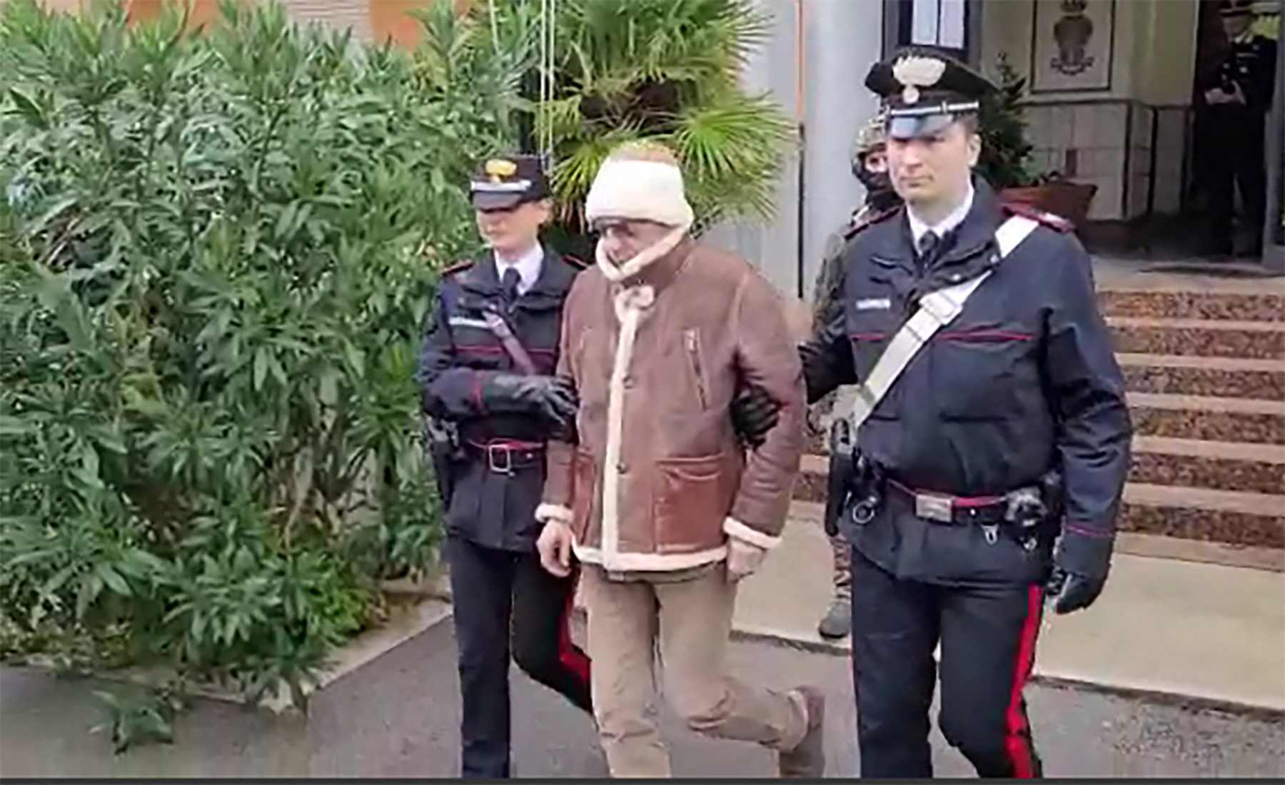Rákbetegsége miatt kaphatták el az olasz hatóságok a Cosa Nostra 30 éve körözött keresztapáját