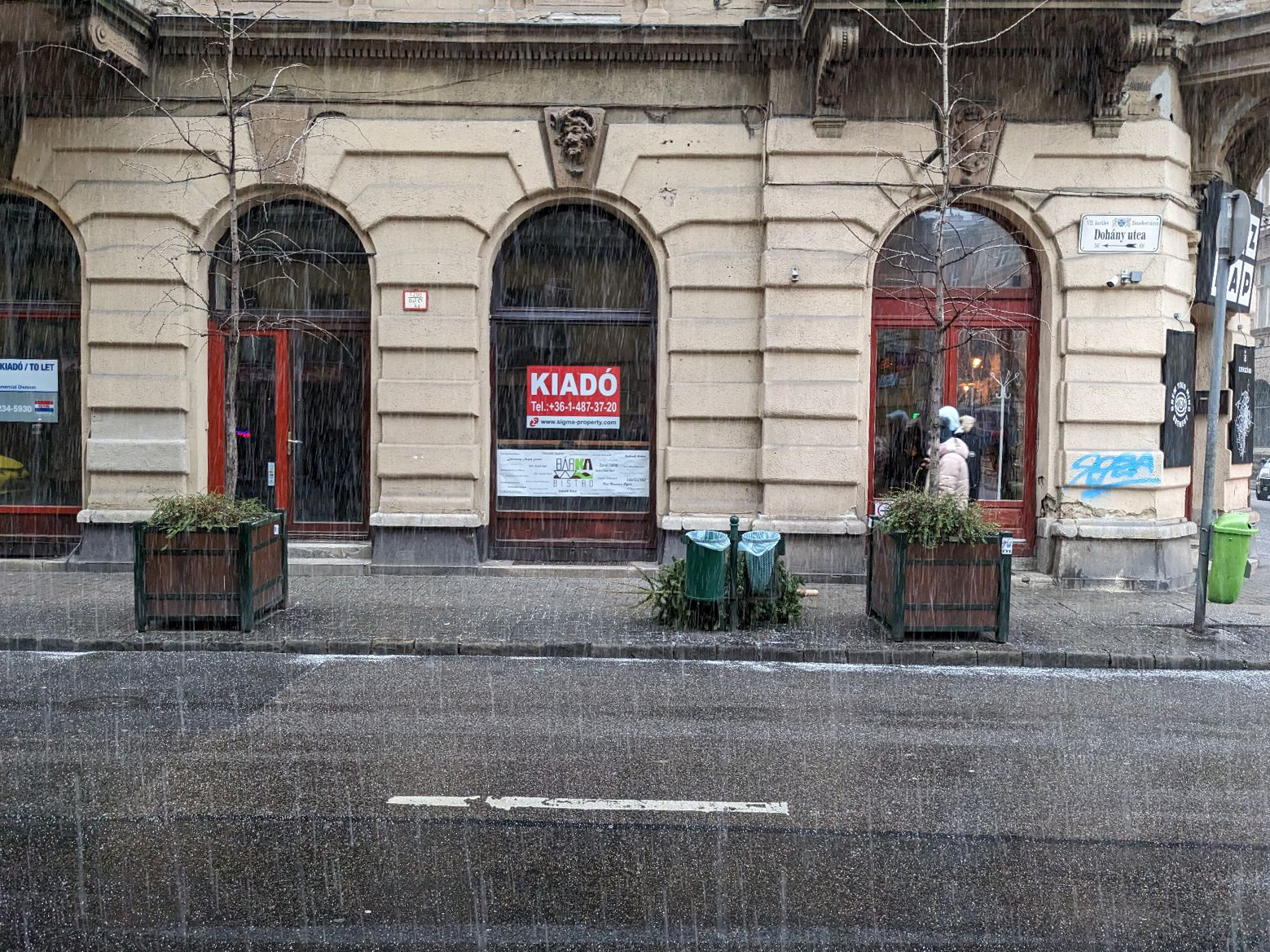 Budapesten havazik