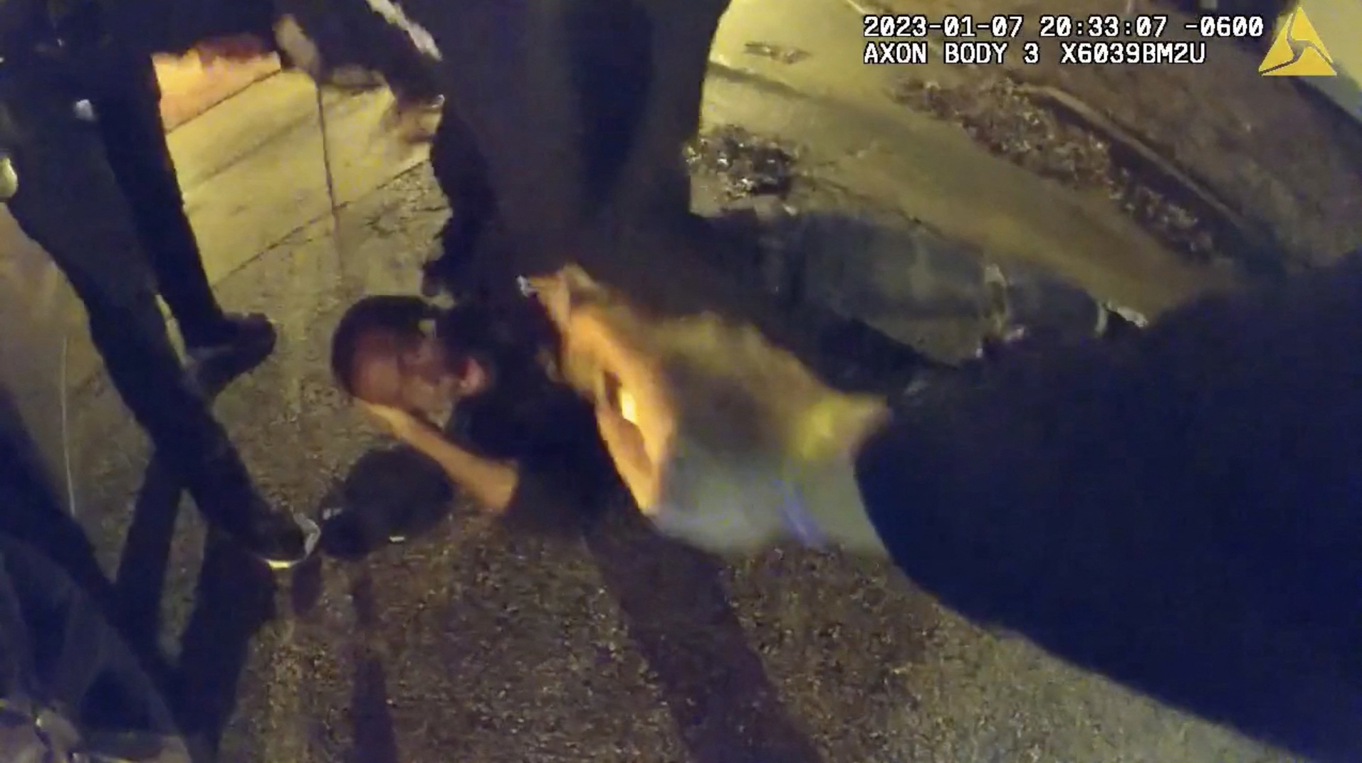 Nem tanúsított ellenállást a memphisi Tyre Nichols, akit a rendőrök rutinellenőrzés közben vertek agyon