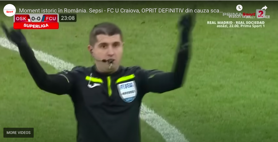 Lefújtak egy román bajnoki focimeccset magyarellenes skandálás miatt